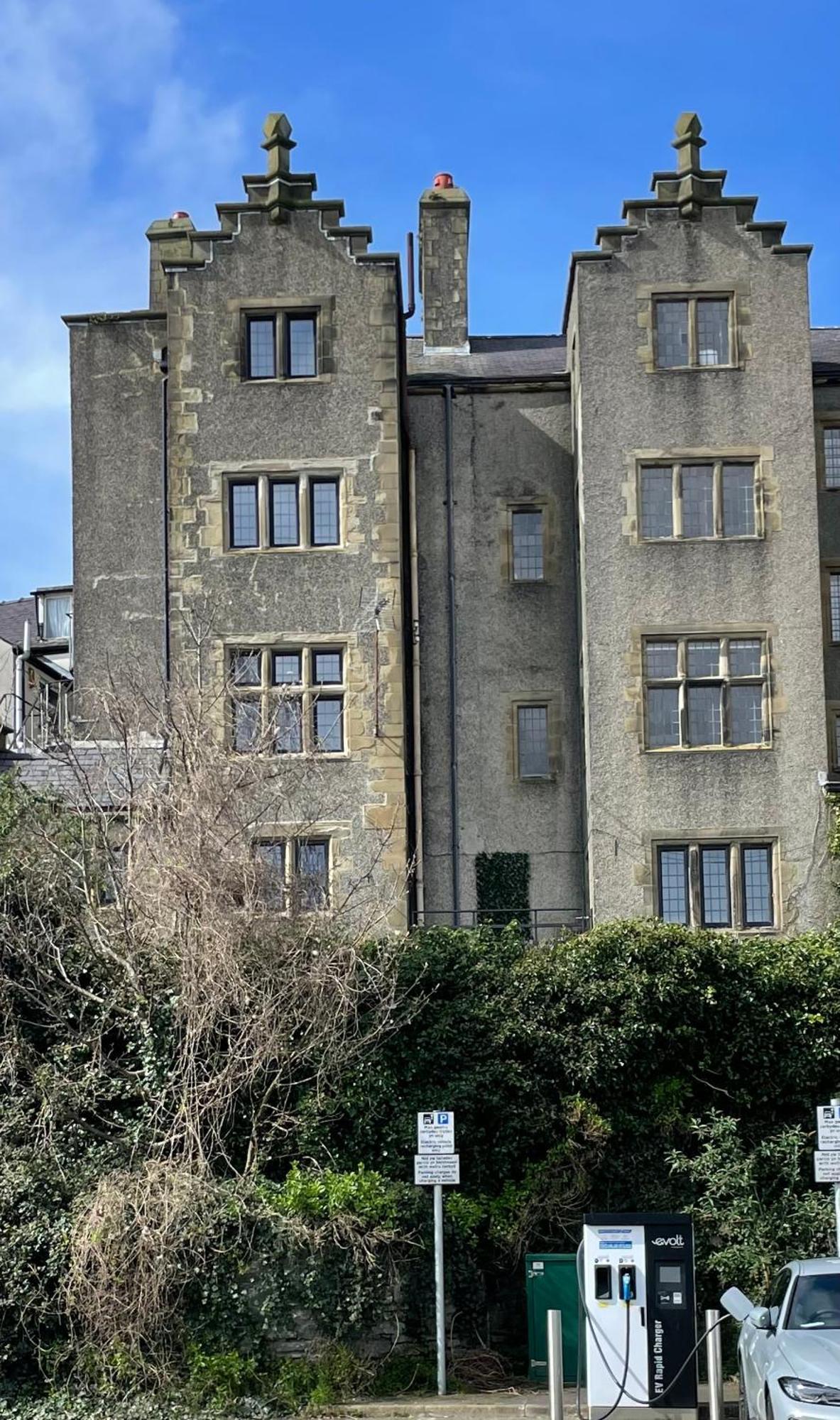 Lower Harbour Watch Holyhead Exterior photo